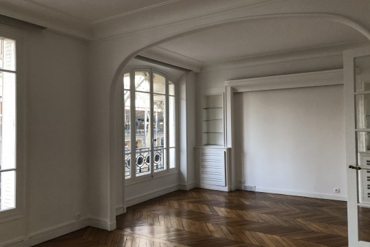 Location appartement 5 pièces 109m²