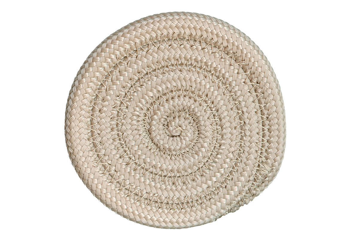 T136