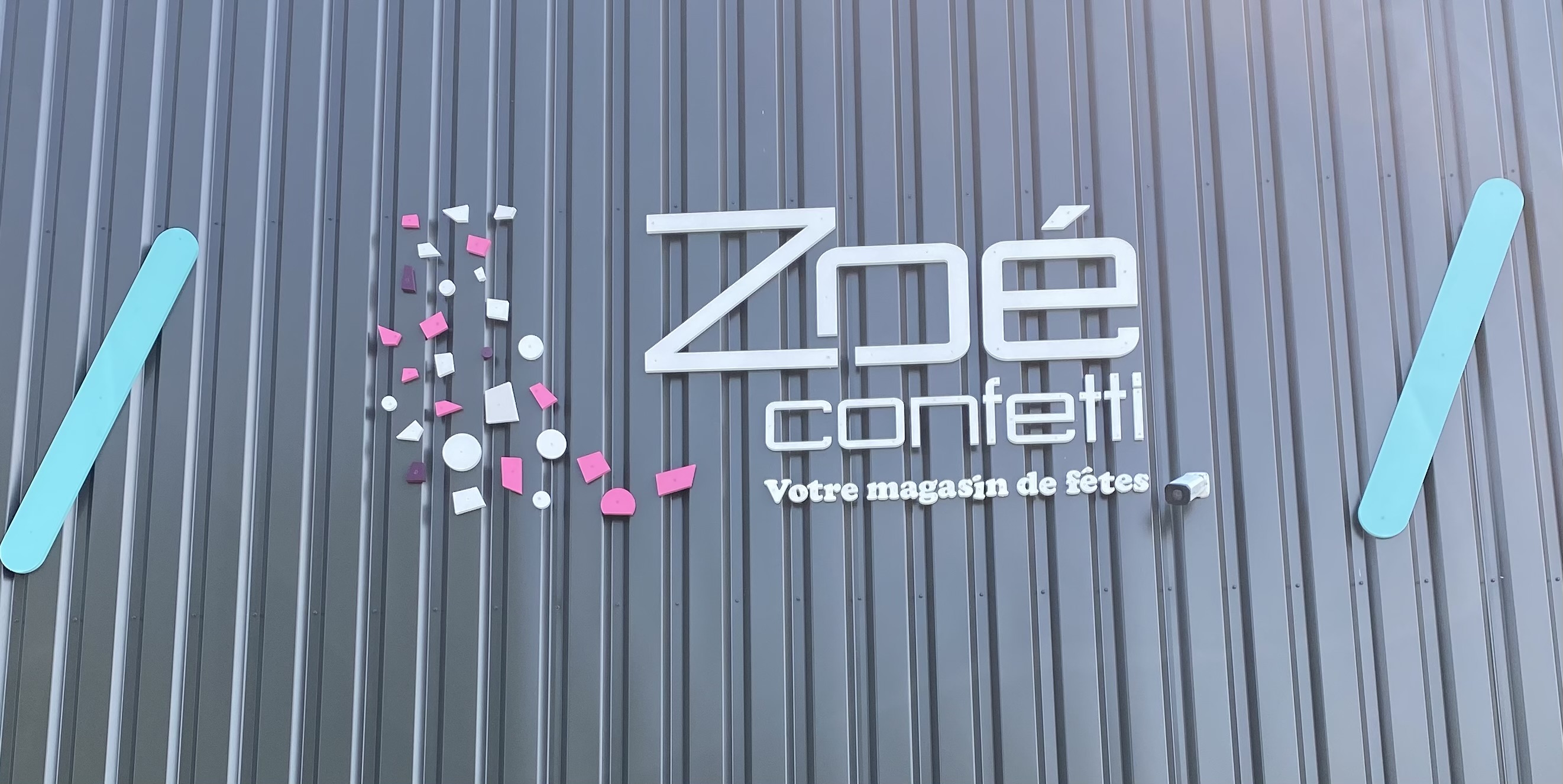 Ivantout / Zoé Confetti Coutras les peintures